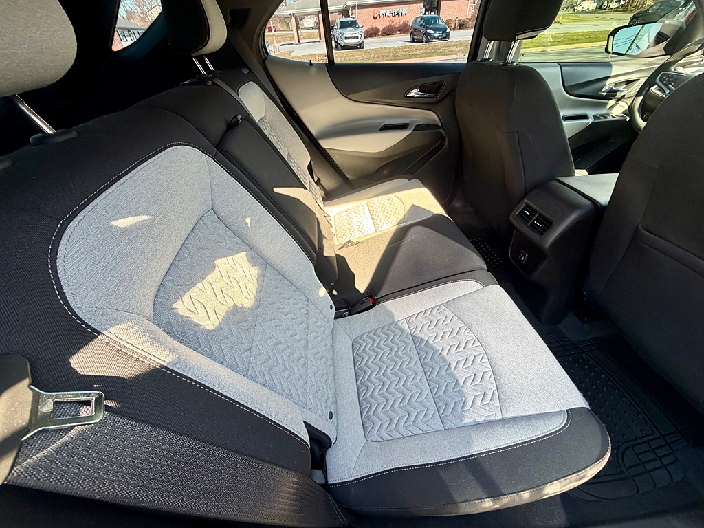 2022 Chevrolet Equinox LS - Photo 12