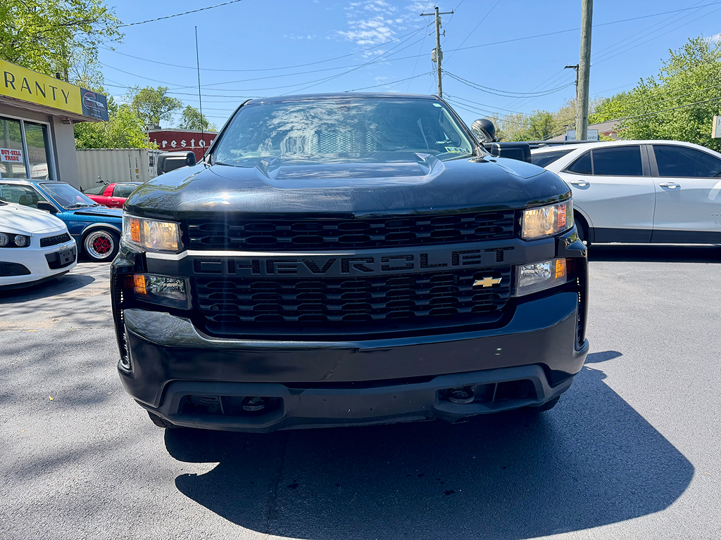 Additional photo of vehicle.