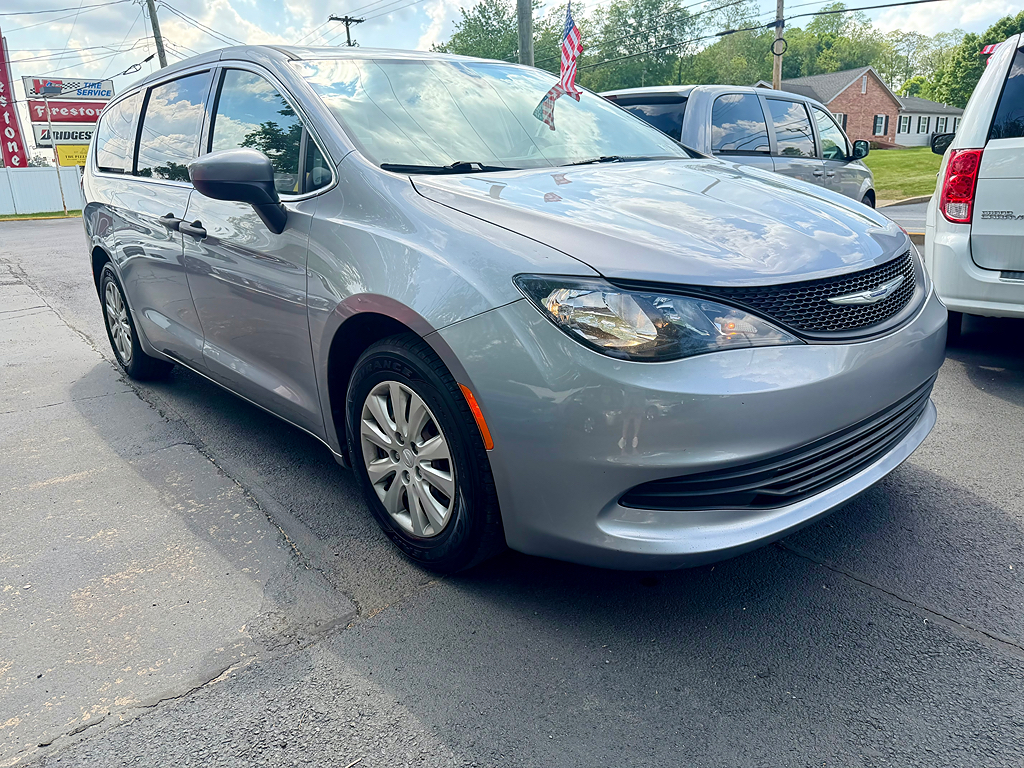 Additional photo of vehicle.