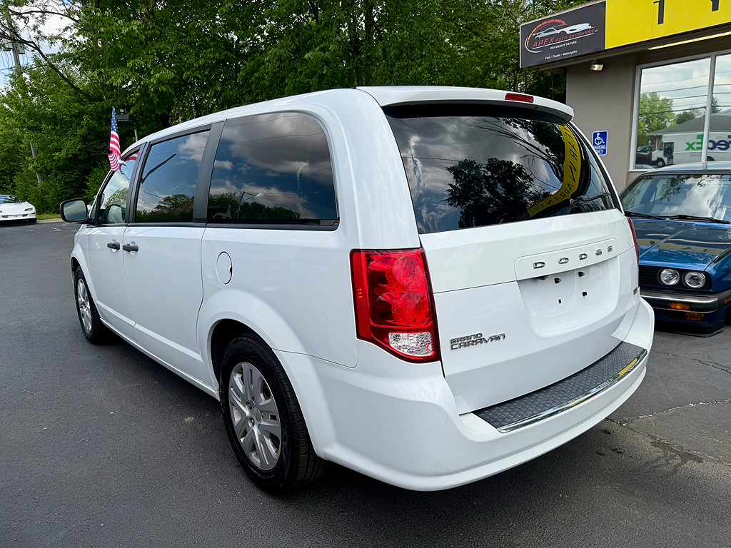 Additional photo of vehicle.