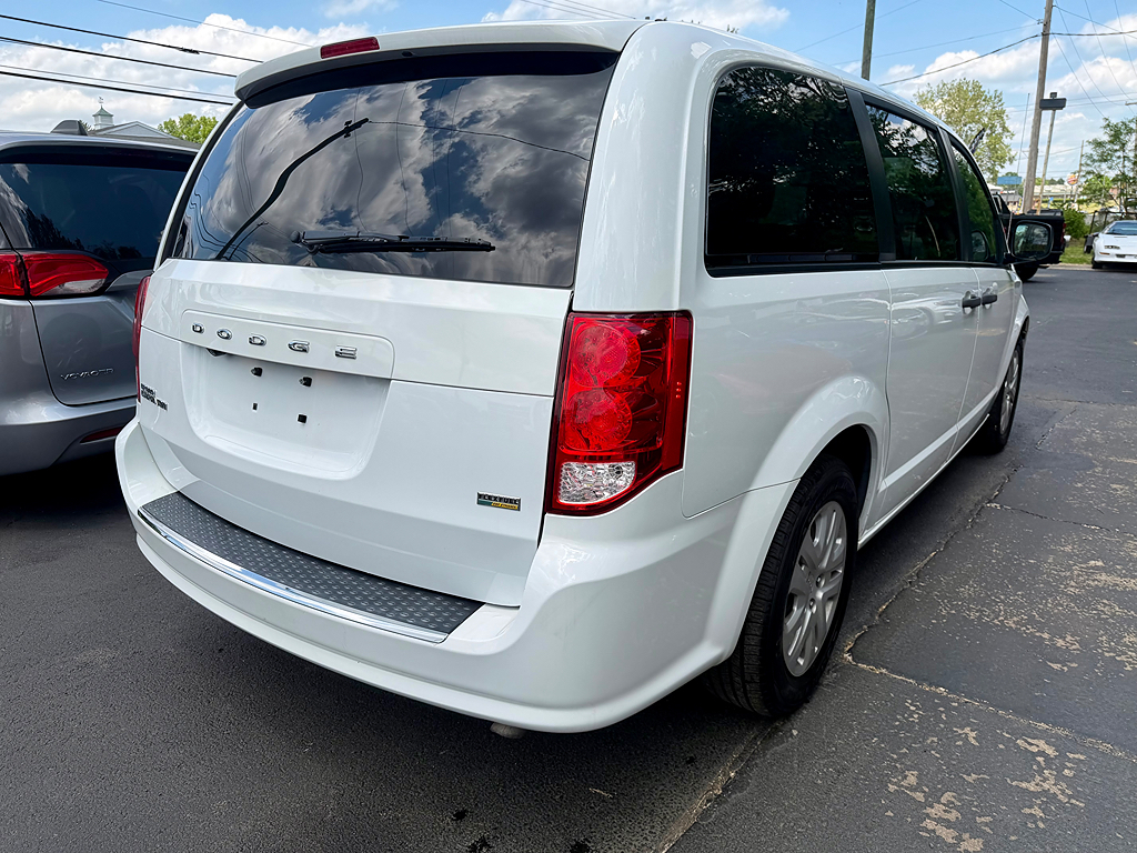 Additional photo of vehicle.