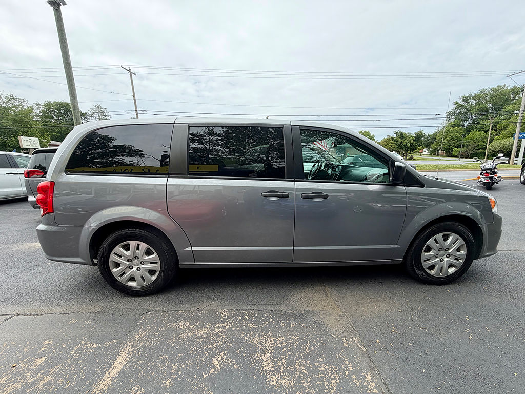Additional photo of vehicle.