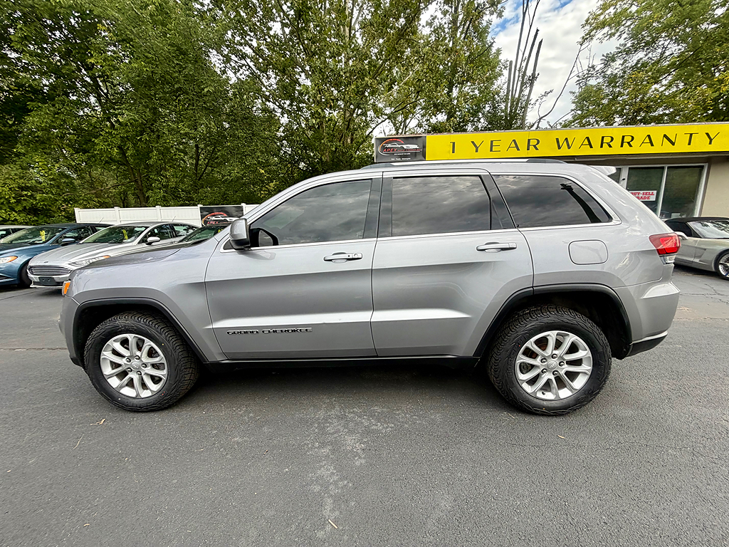 Additional photo of vehicle.