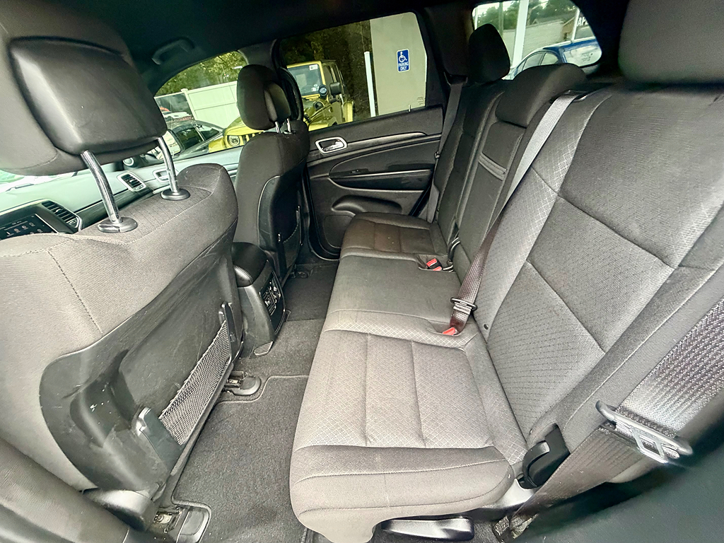 Additional photo of vehicle.