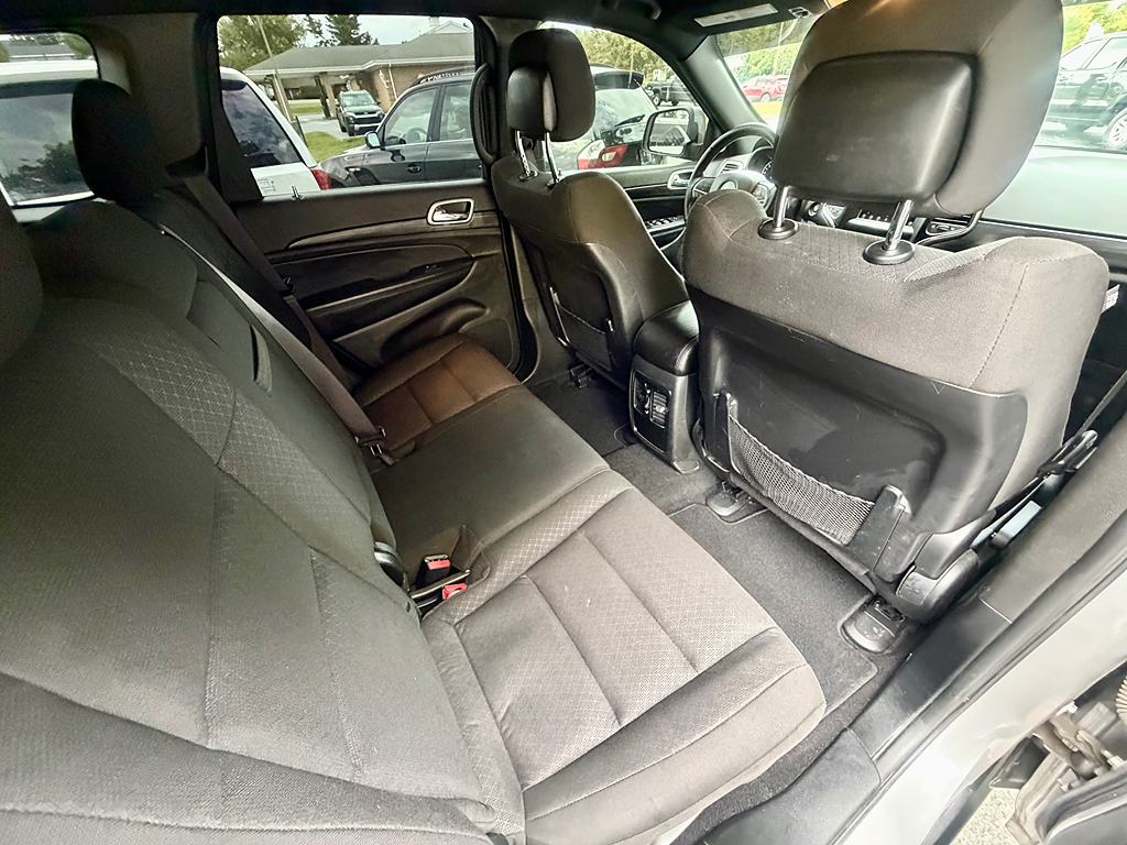 Additional photo of vehicle.