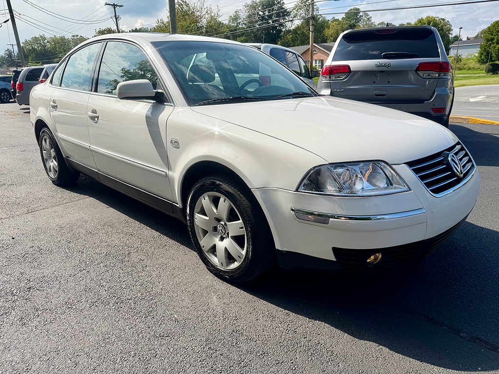 Additional photo of vehicle.
