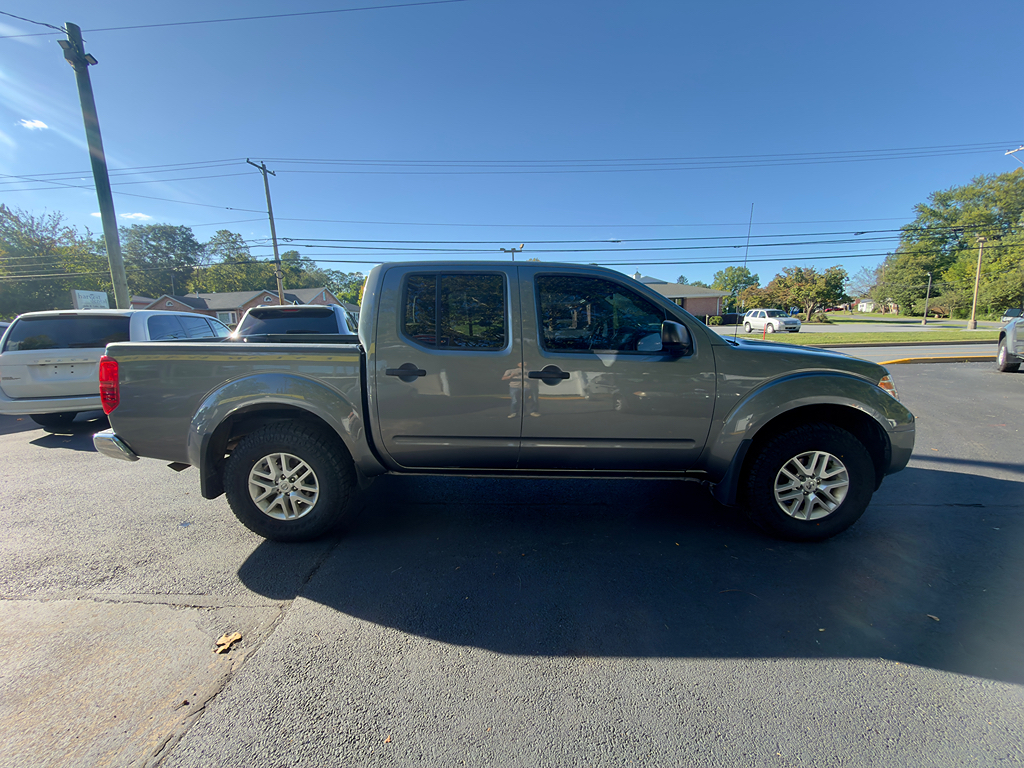 Additional photo of vehicle.