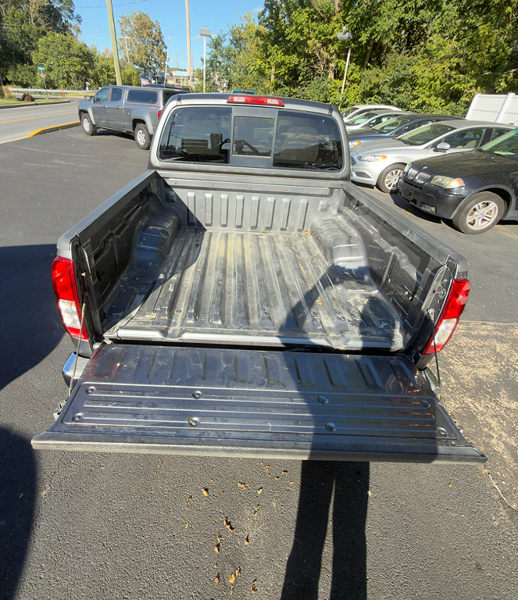 Additional photo of vehicle.