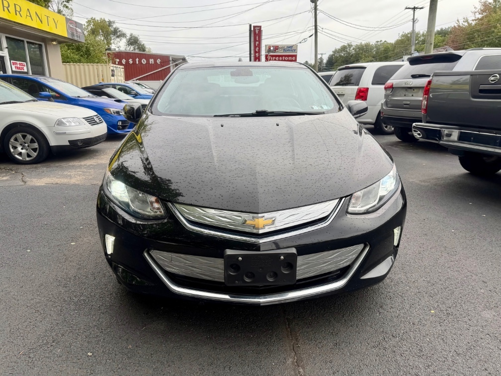 Additional photo of vehicle.