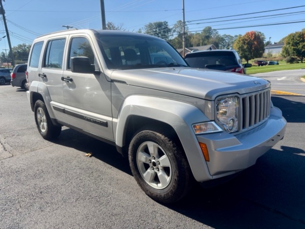 Additional photo of vehicle.