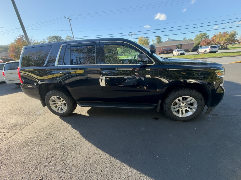 Additional photo of vehicle.