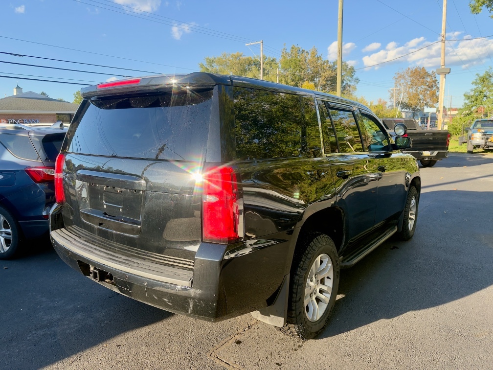 Additional photo of vehicle.