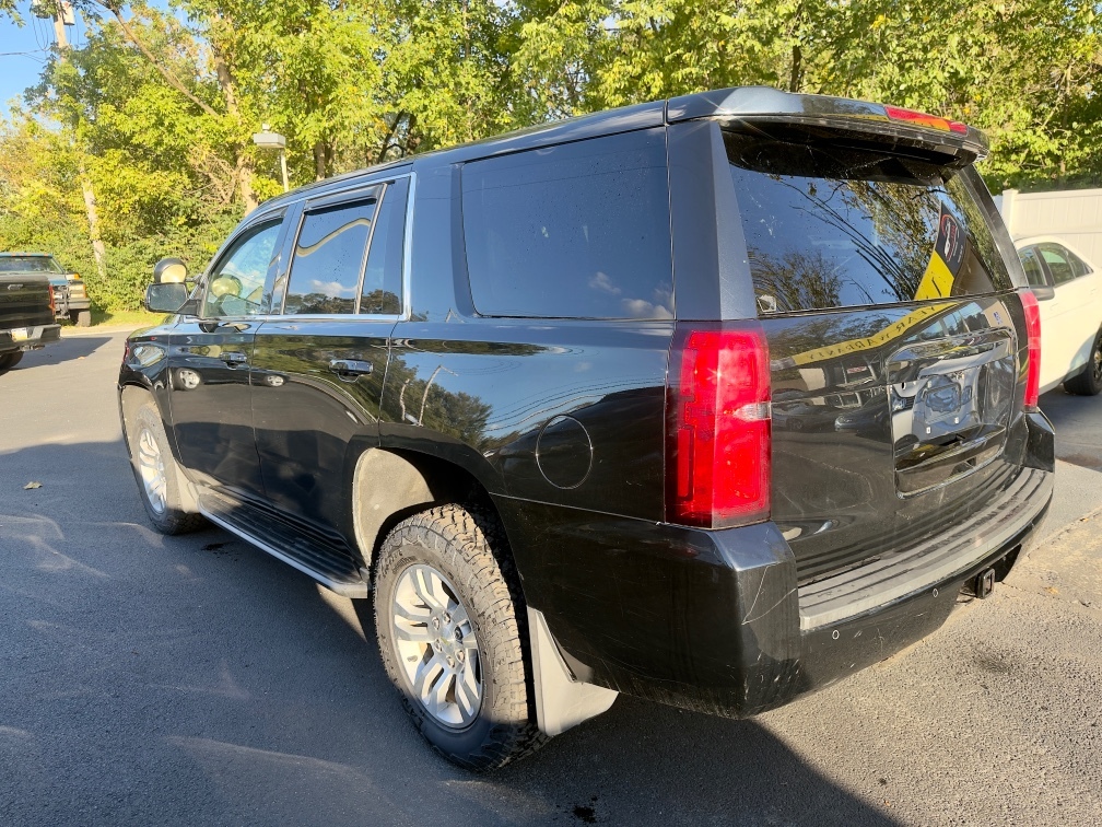 Additional photo of vehicle.