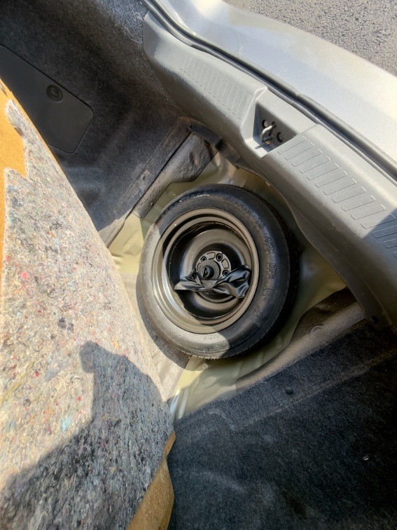 Additional photo of vehicle.