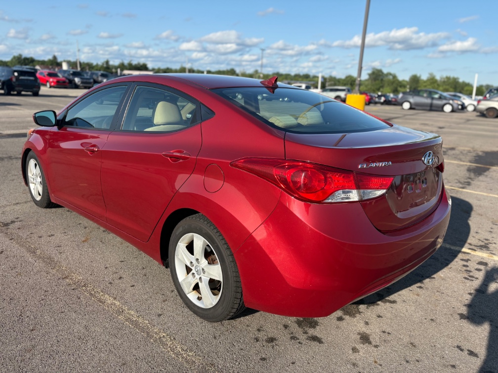 Additional photo of vehicle.