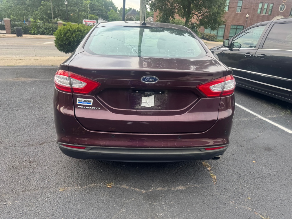 Additional photo of vehicle.