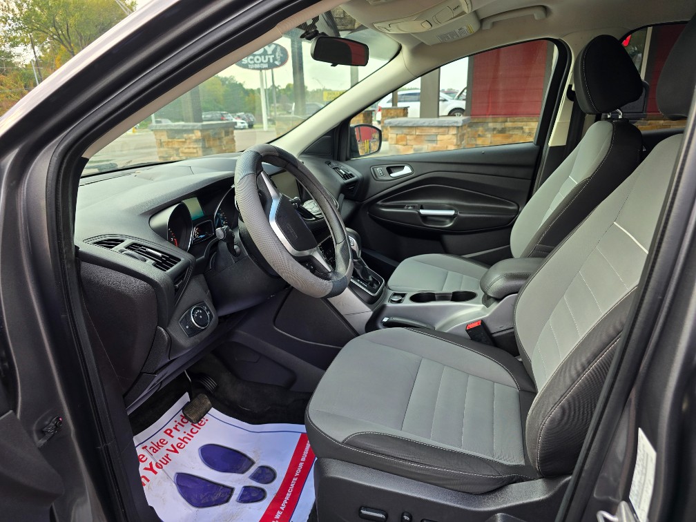 Additional photo of vehicle.