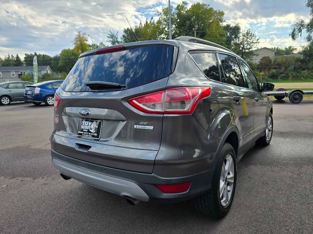 Additional photo of vehicle.