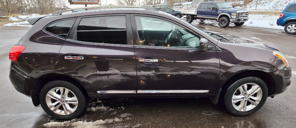 Additional photo of vehicle.