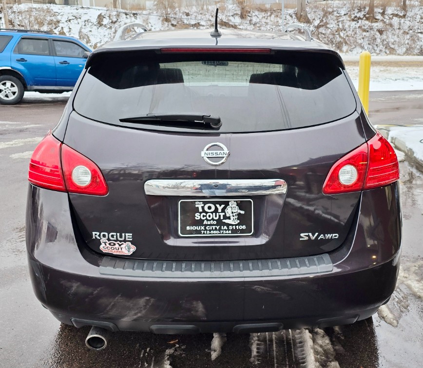 Additional photo of vehicle.