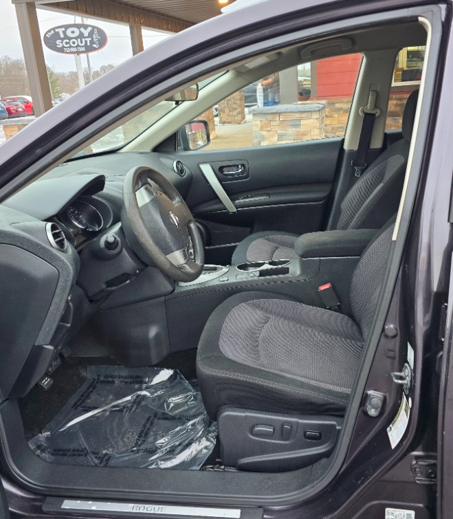 Additional photo of vehicle.