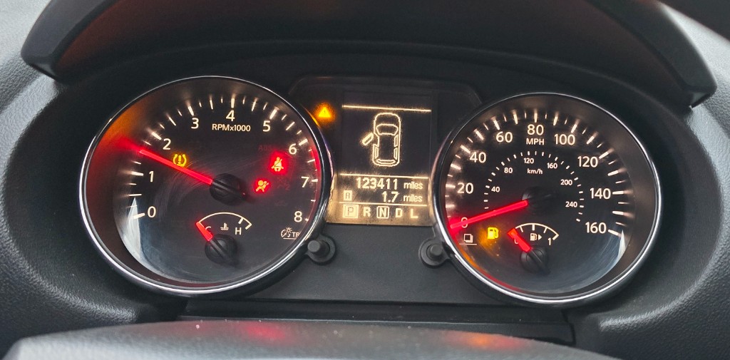 Additional photo of vehicle.