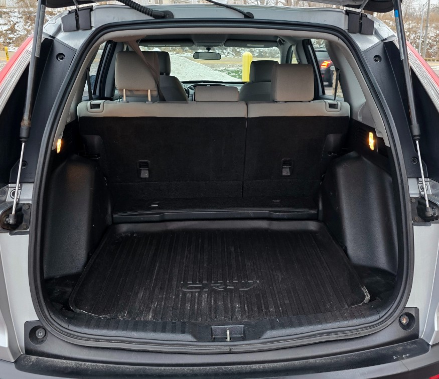 Additional photo of vehicle.