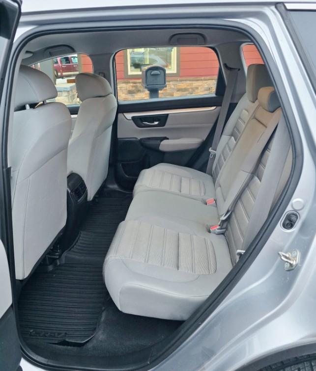 Additional photo of vehicle.