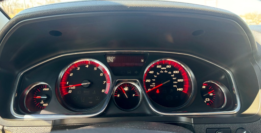 Additional photo of vehicle.