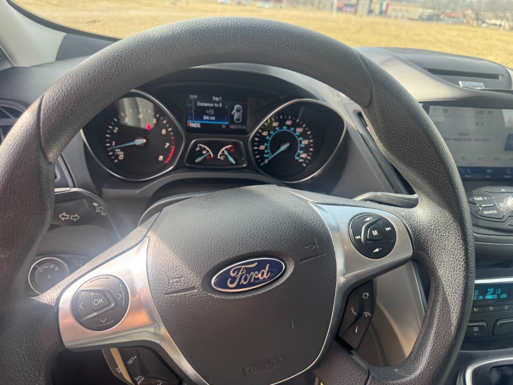 Additional photo of vehicle.