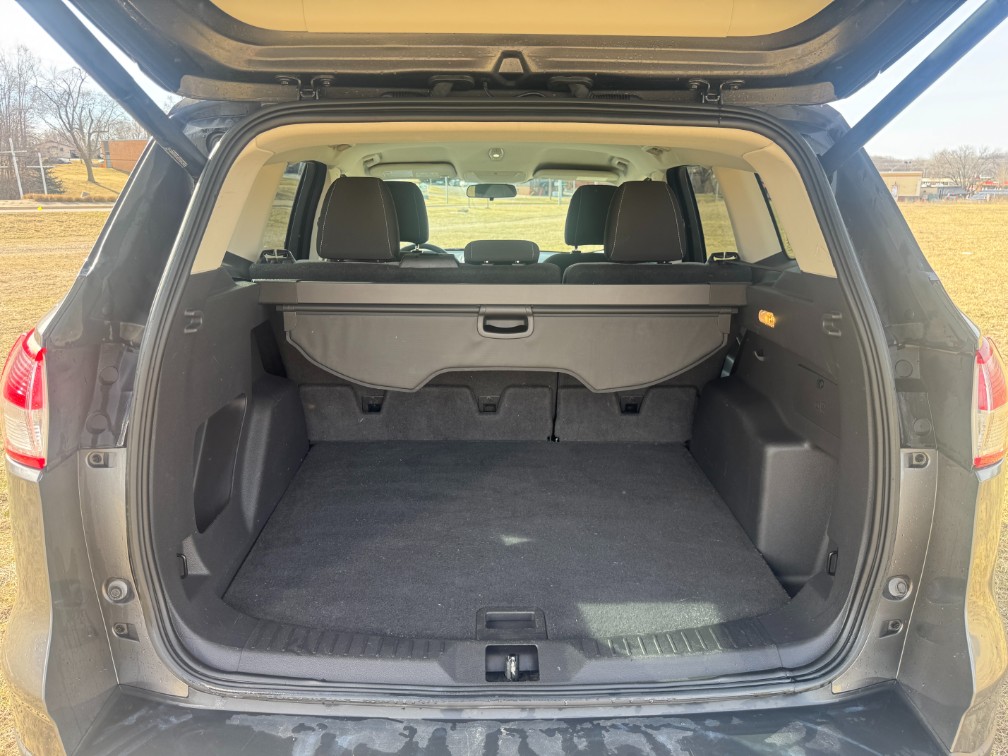 Additional photo of vehicle.