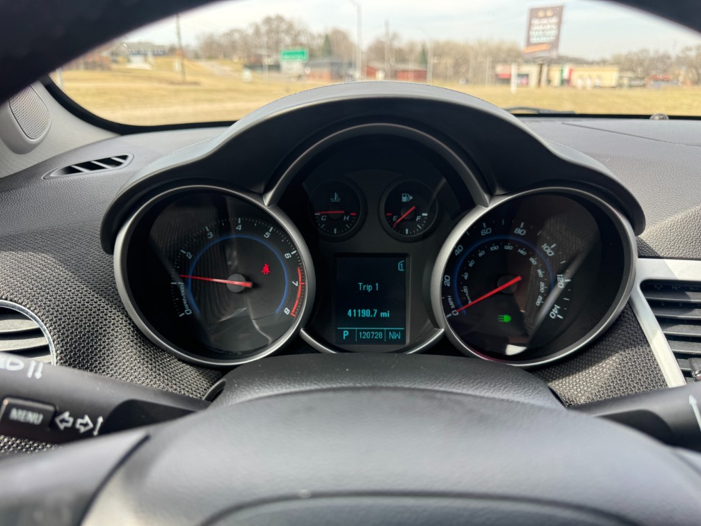 Additional photo of vehicle.