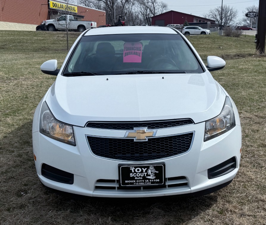 Additional photo of vehicle.