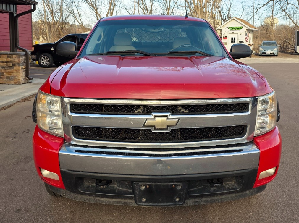Additional photo of vehicle.