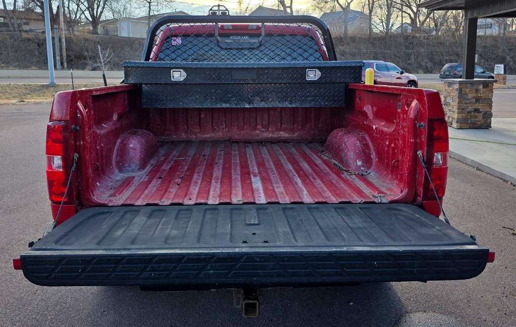 Additional photo of vehicle.