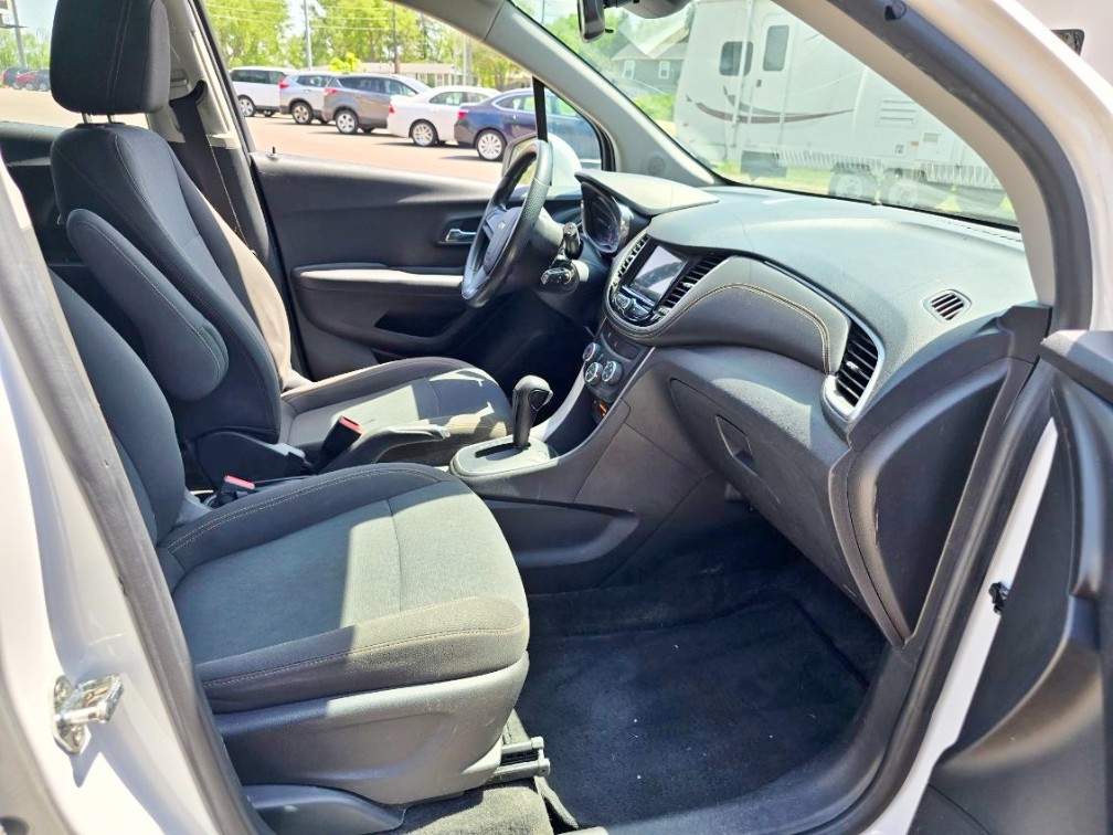 Additional photo of vehicle.