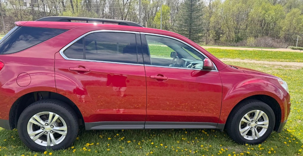 Additional photo of vehicle.