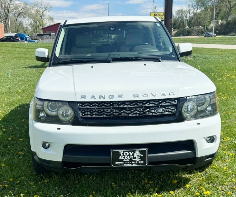 Additional photo of vehicle.