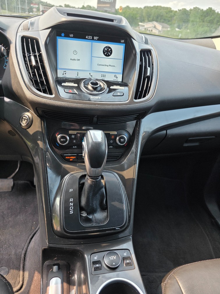 2016 Ford Escape Titanium - Photo 11