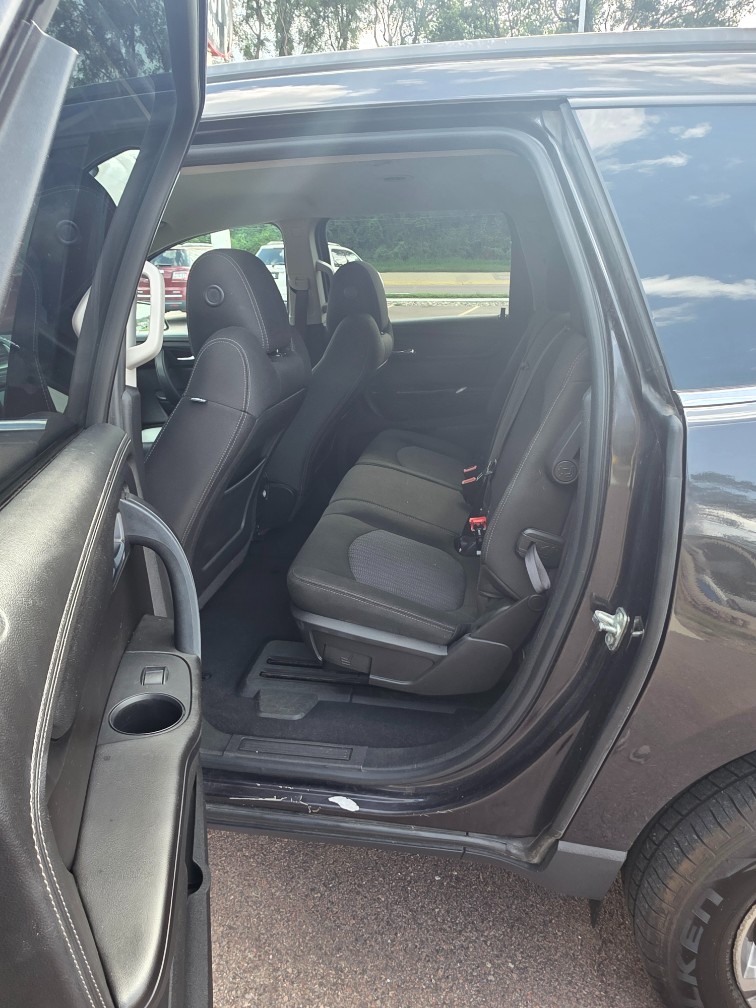 2017 Chevrolet Traverse 1LT - Photo 7