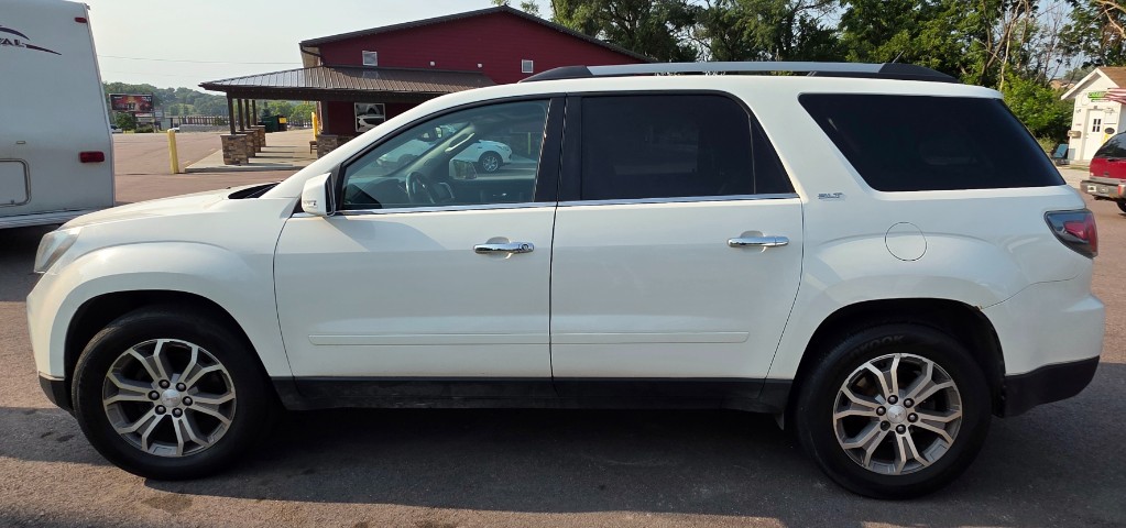 Additional photo of vehicle.