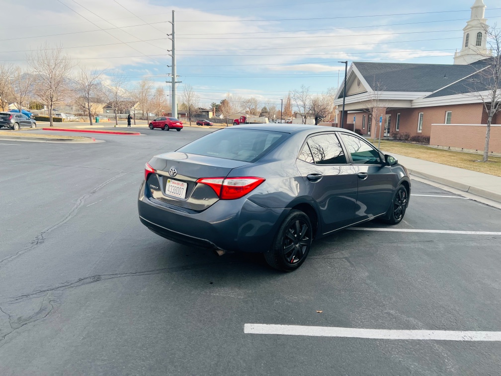 Additional photo of vehicle.