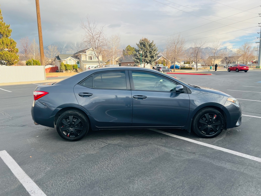 Additional photo of vehicle.