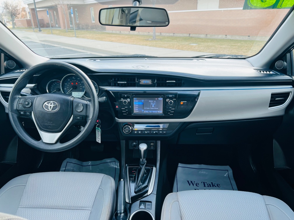 Additional photo of vehicle.