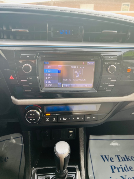 Additional photo of vehicle.