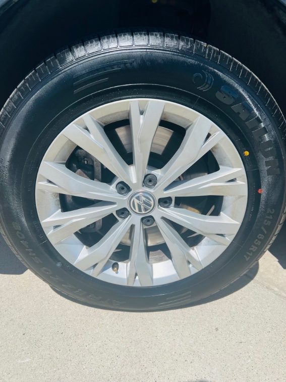 2018 Volkswagen Tiguan SE - Photo 21