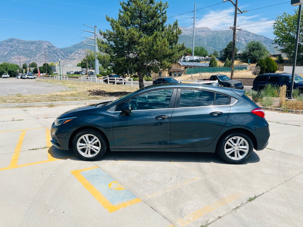2017 Chevrolet Cruze LT - Photo 6