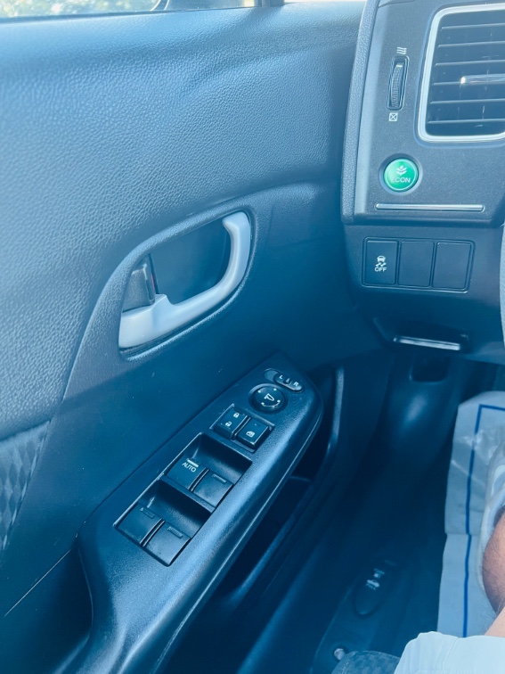 2015 Honda Civic LX - Photo 15