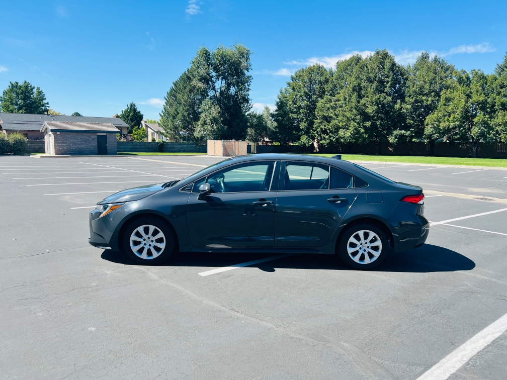 2023 Toyota Corolla LE - Photo 6