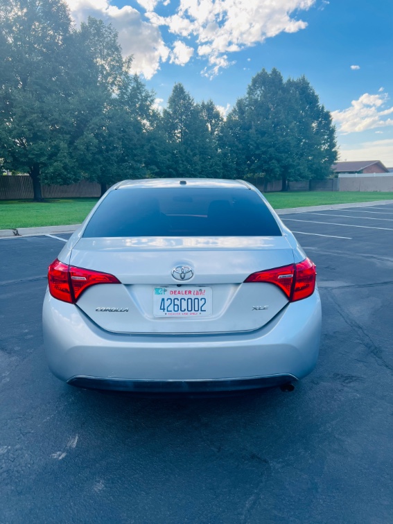 2017 Toyota Corolla XLE - Photo 8